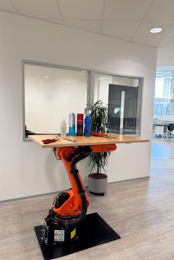 KUKA robot bakım ve periyodik servis çalışması – Mate Robotic